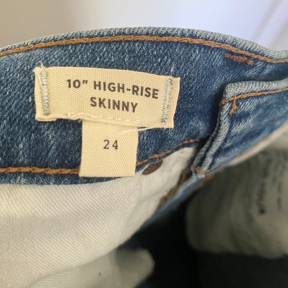 Madewell | 10” High-Rise Skinny Jean - Picture 4 of 6
